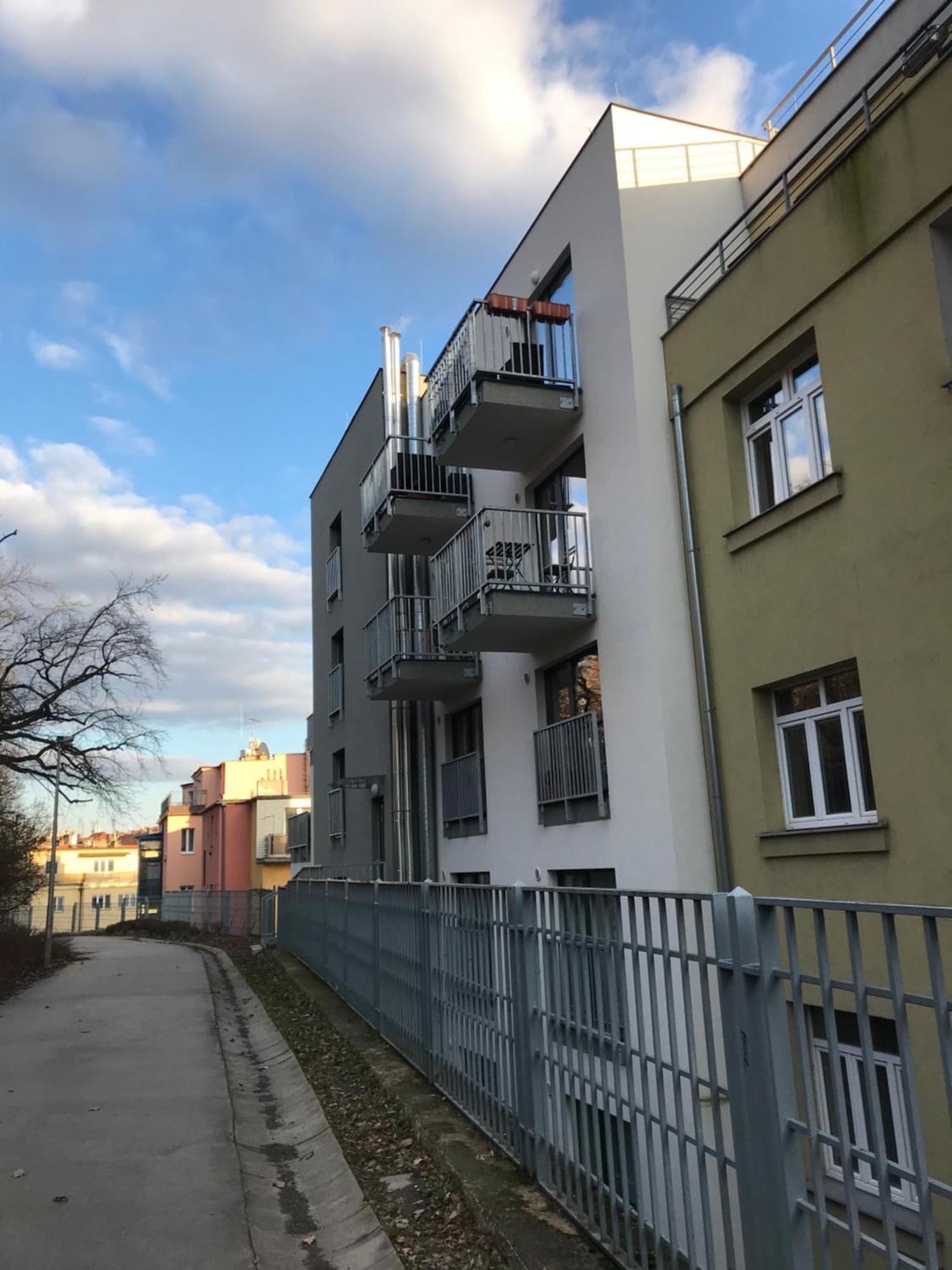 Residence Park Klamovka Прага Экстерьер фото